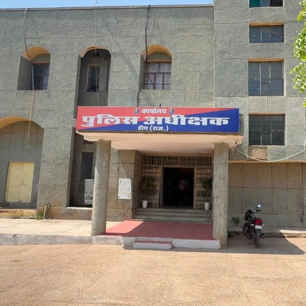 कैथवाड़ा पुलिस ने दो साइबर ठग दबोचे:होटल बुकिंग और सेक्सटॉर्शन से करते थे ठगी