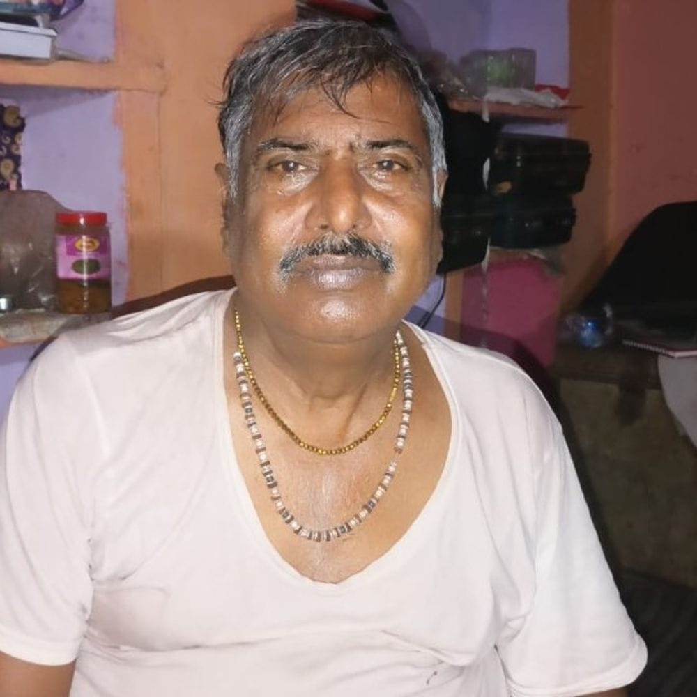 गोली मारकर बुजुर्ग की हत्या:पूजा पाठ करने का काम करता था बुजुर्ग, गले और पेट में मारी गोली, साढ़ू के बेटे ने फोन कर बुलाया था