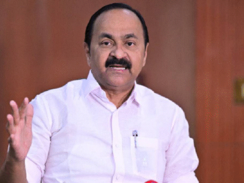टेलीग्राफ अखबार के पूर्व संपादक का पासपोर्ट रिन्यू मामला:केरल सीएम ने बंगाल के मुख्यमंत्री से मामले में हस्तक्षेप की मांग की
