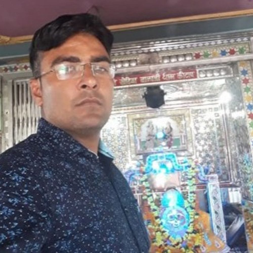 डिप्टी-सीएम बनकर ट्रांसफर कराने वाले नर्सिंग ऑफिसर पर FIR:ओएसडी की शिकायत पर कार्रवाई, आरोपी ने मनचाही जगह पर ली थी पोस्टिंग
