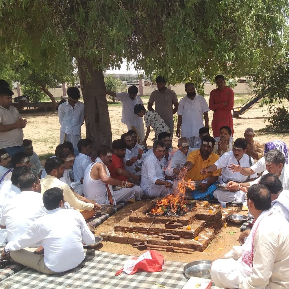 नोखा नंदीशाला में सपादलक्ष बिल्वपत्र महायज्ञ संपन्न:वैदिक मंत्रोच्चार के बीच हुआ धार्मिक अनुष्ठान, 61 हजार रुपए की सहयोग राशि भेंट की