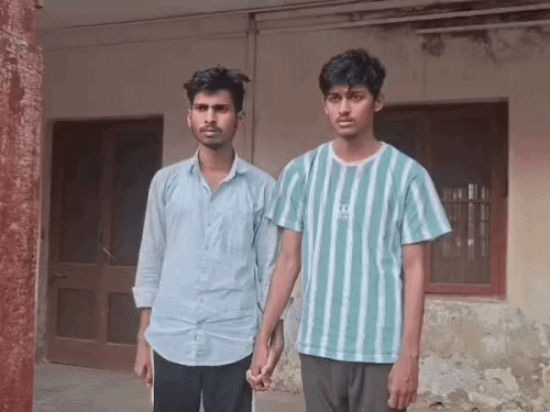 री-नीट पेपर बेचने का दावा, 2 बीटेक स्टूडेन्ट्स गिरफ्तार:वीडियो कॉल पर मांगे थे 30 हजार, हरियाणा से पुलिस लेकर आई