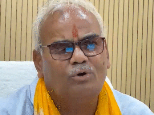 शिक्षामंत्री ने कहा- डोटासरा महामूर्ख और भ्रष्टाचारी:दिलावर बोले- यह चरित्रहीन के पतिव्रता महिला पर आरोप लगाने जैसा रवैया; किरोड़ी सोना जैसे खरे