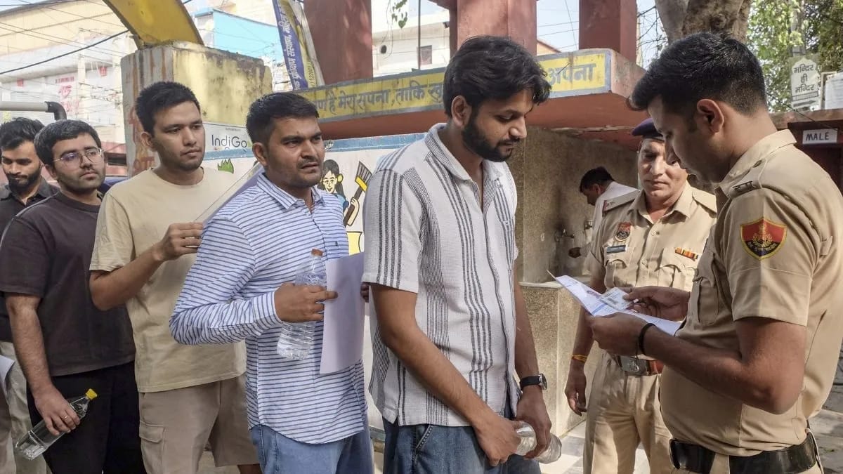 NEET Re-Exam: सॉल्वर गैंग का भंडाफोड़, बायोमेट्रिक कंपनी के कर्मियों के साथ मिलकर रचा था पूरा खेल; अब तक 30 गिरफ्तार