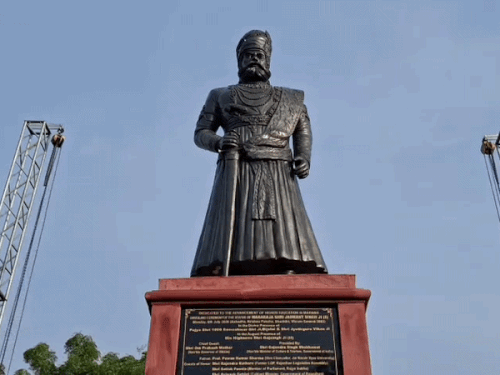 132 साल बाद ओल्ड-कैंपस में लगी जसवंत सिंह-द्वितीय की प्रतिमा:पूर्व प्रेसिडेंट ने भामाशाहों के साथ मिलकर चलाया अभियान; कल होगा अनावरण
