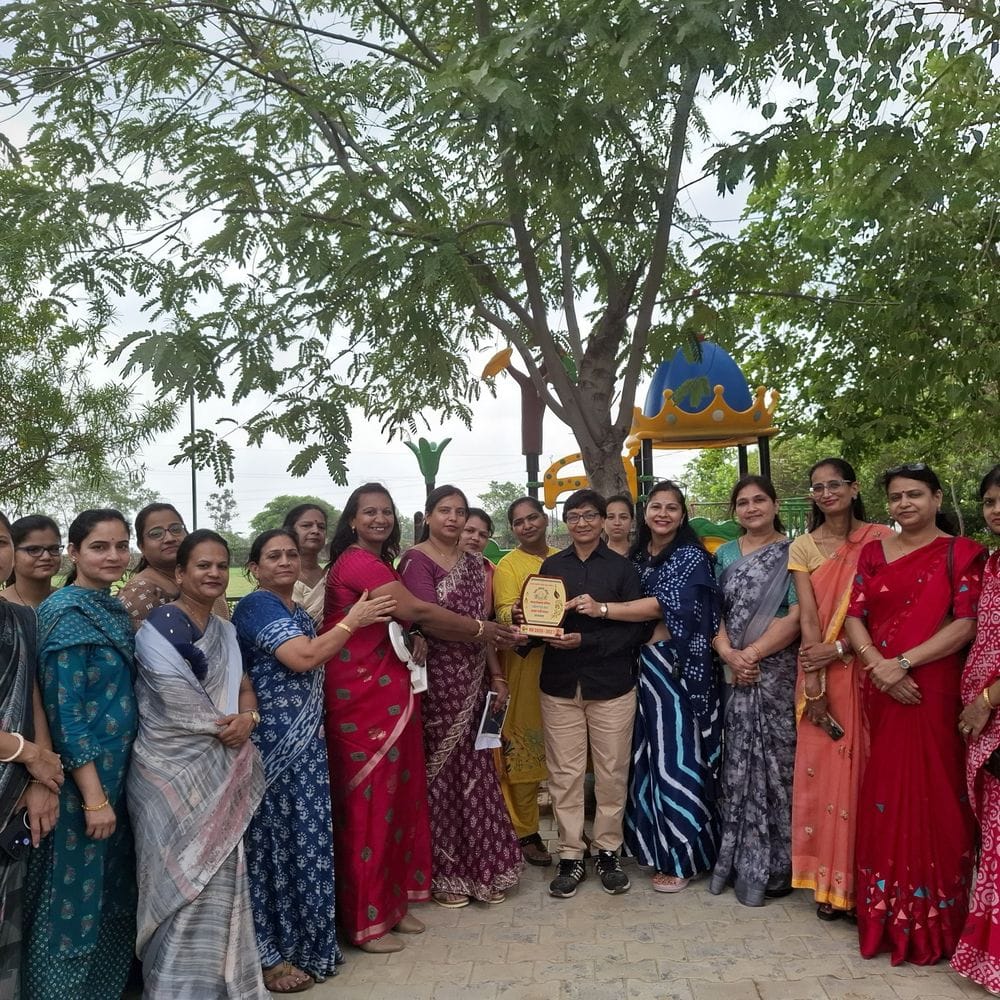 250 छात्राओं ने सीखे आत्मरक्षा के गुर:झालावाड़ में झाला रानी शाखा ने किया आयोजन, मोबाइल स्क्रीन टाइम पर भी चर्चा