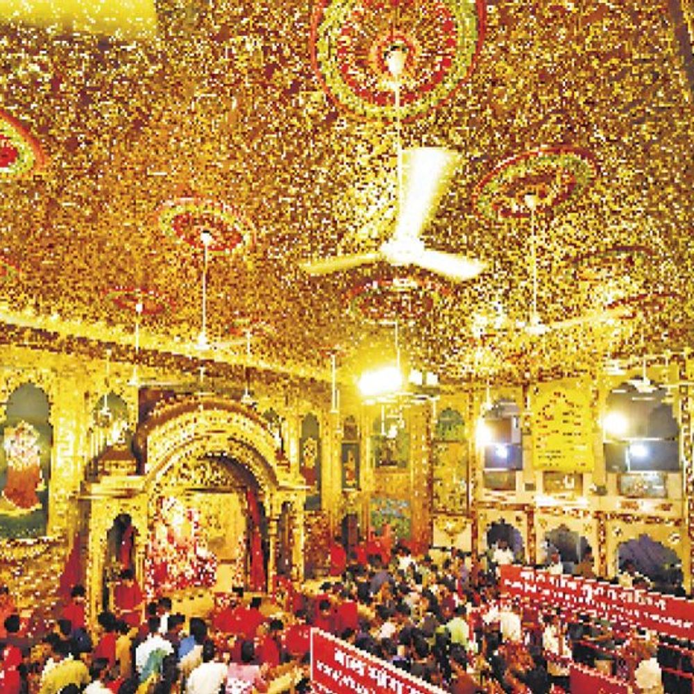 4 कारीगरों ने 40 दिन में बदली तस्वीर:11 किलो जर्मन गोल्ड से निखर रहा मोतीडूंगरी में ‘गजानन का दरबार’