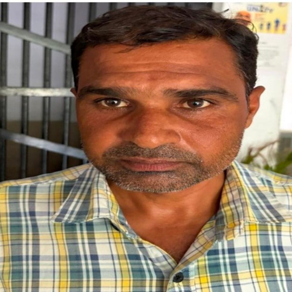 50 लाख रुपए की साइबर ठगी करने वाला आरोपी गिरफ्तार:5 हजार रुपए का इनामी एक साल से फरार था, आंध्र प्रदेश में काट रहा था फरारी