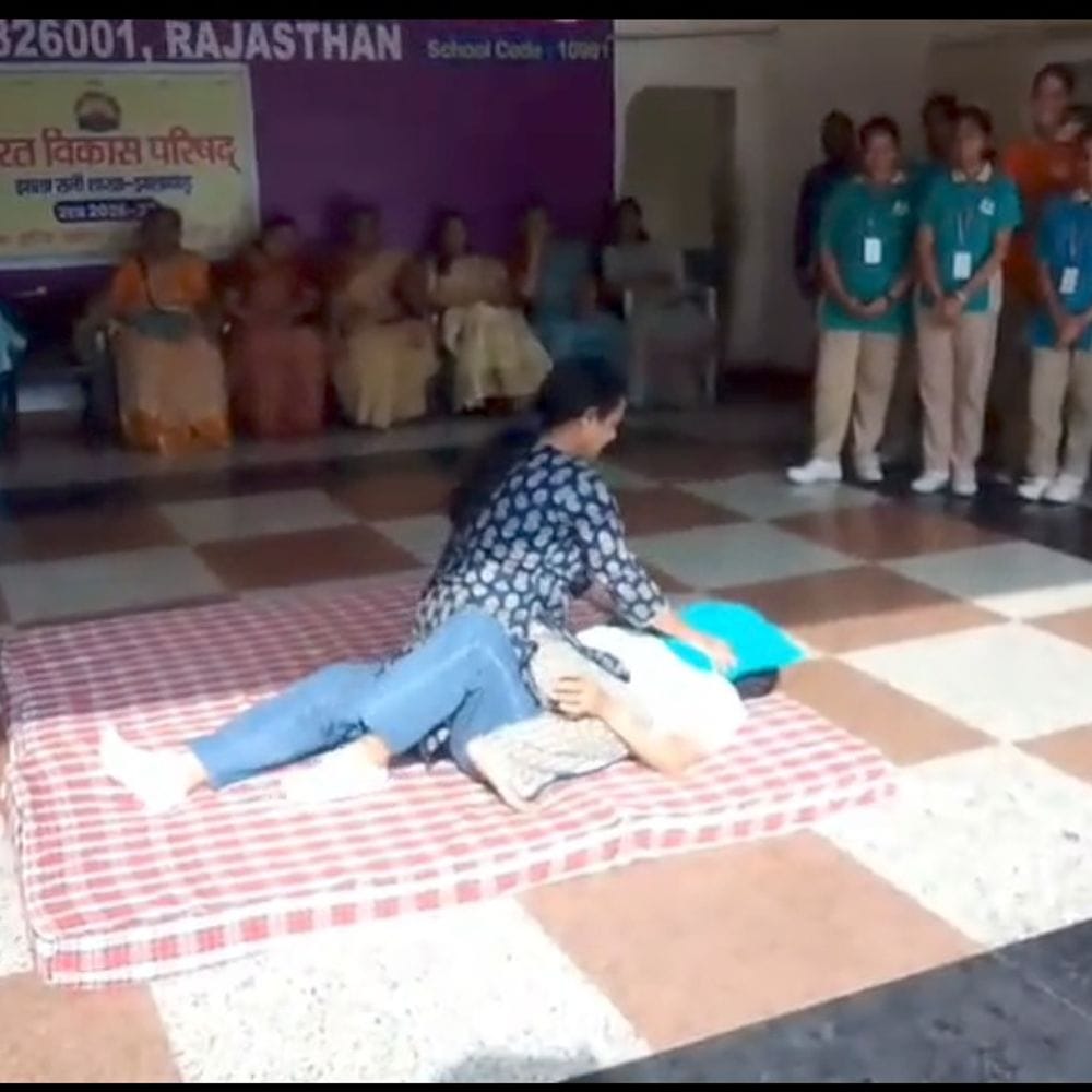 600 से अधिक छात्राओं को मिला आत्मरक्षा का प्रशिक्षण:सीखी गई बातों को नियमित अभ्यास के माध्यम से जीवन में अपनाने की अपील