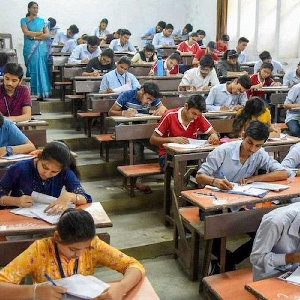 CBSE-12वीं सप्लीमेंट्री के लिए आवेदन शुरू:28 जुलाई को होगा एग्जाम, इम्प्रूवमेंट वाले भी कर सकेंगे अप्लाई;जानिए कब है लास्ट डेट