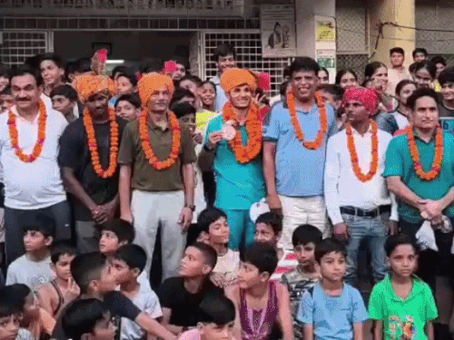 अलवर के शकील ने चीन में लहराया तिरंगा:ब्रॉन्ज मेडल जीतकर लौटे भारत, कोच को दिया सफलता का श्रेय, बोले- गुरु की सीख बनी जीत की ताकत