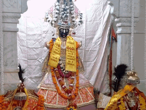 अलवर में 72 घंटे बाद खुले श्रीजगन्नाथजी मंदिर के पट:भजनों पर झूम उठे श्रद्धालु; आज रूपबास रवाना होंगे सीतारामजी
