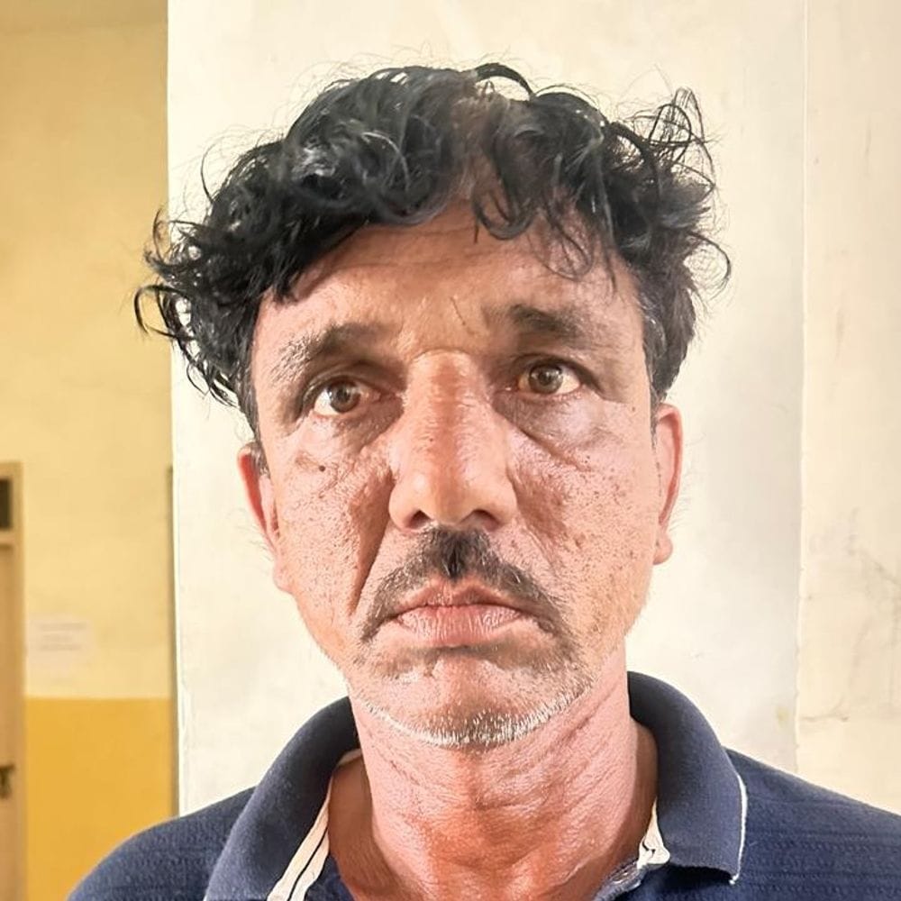 अवैध हथियार के साथ बदमाश गिरफ्तार:देसी कट्टा और जिंदा कारतूस बरामद, हिम्मतगढ़ डेम के पास रायपुर पुलिस की कार्रवाई