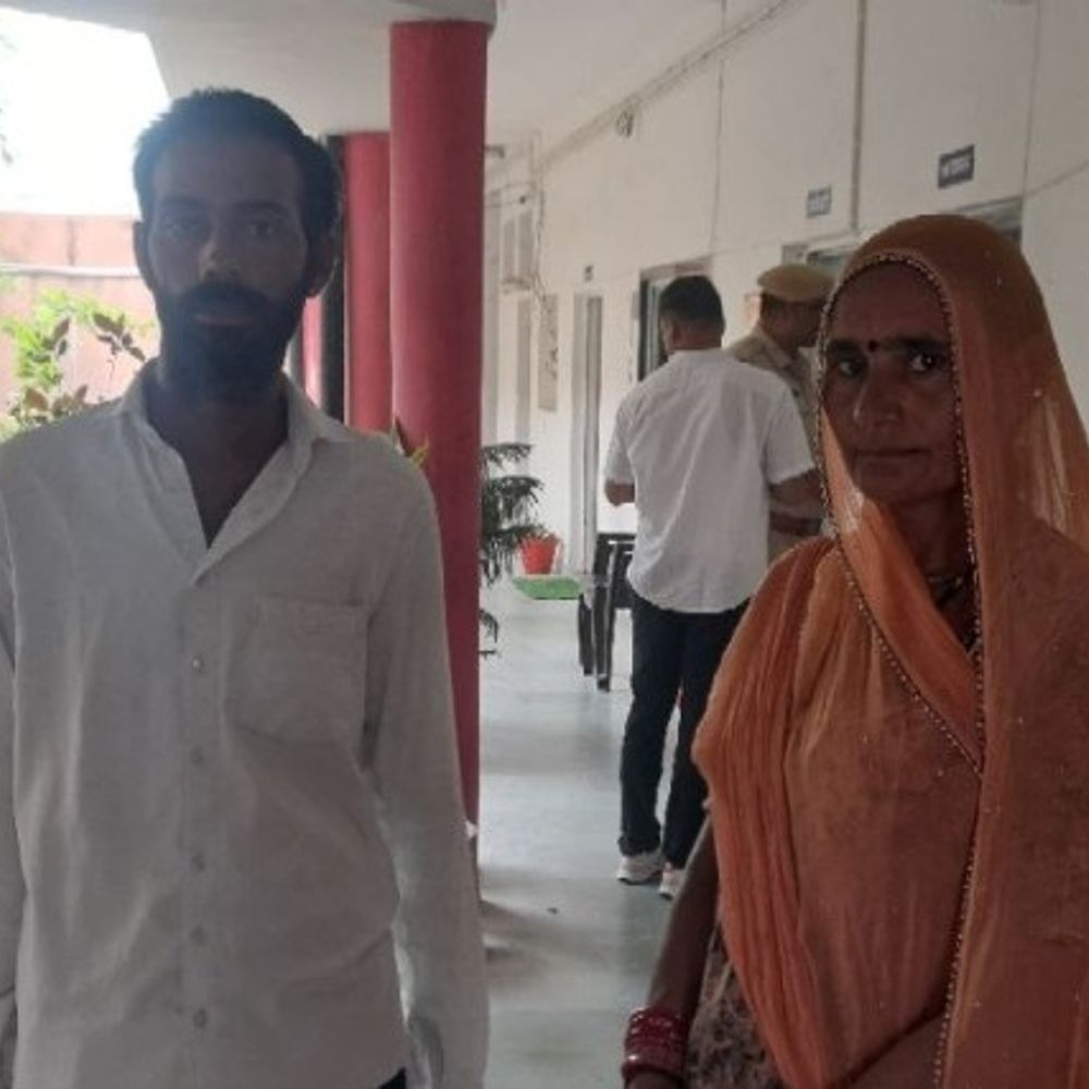 आईजी की जनसुनवाई में प्रार्थी बोला- मेरी 6-भैंसें ढूंढवा दीजिए:फार्म हाउस से 2 जर्मन शेपर्ड डॉग भी चोरी, चार महीने से तलाश रहा हूं