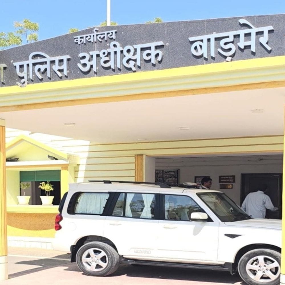 कार में नाबालिग के साथ रेप:मासूम को बेहोशी की हालत में फेंक कर फरार हुआ; आरोपी की तलाश में जुटी पुलिस