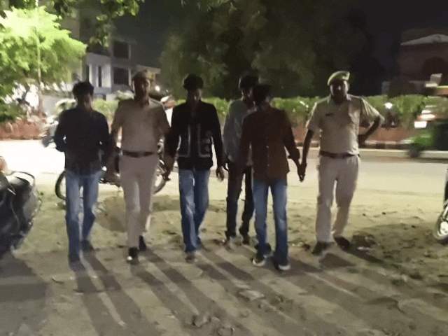 कार सवार युवक पर हमले के 4-आरोपी कोर्ट में पेश:जोधपुर में किया था जानलेवा हमला; मामले को लेकर पुलिस कर रही पूछताछ