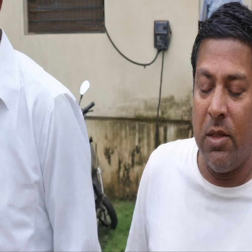 'काले-धन' के लिए रिश्वतखोर GM ने खुलवाए 34 अकाउंट,42 एफडी:इनमें 1.70 करोड़ जमा, 75 लाख का आधा किलो सोना, नोट गिनने की मशीन भी