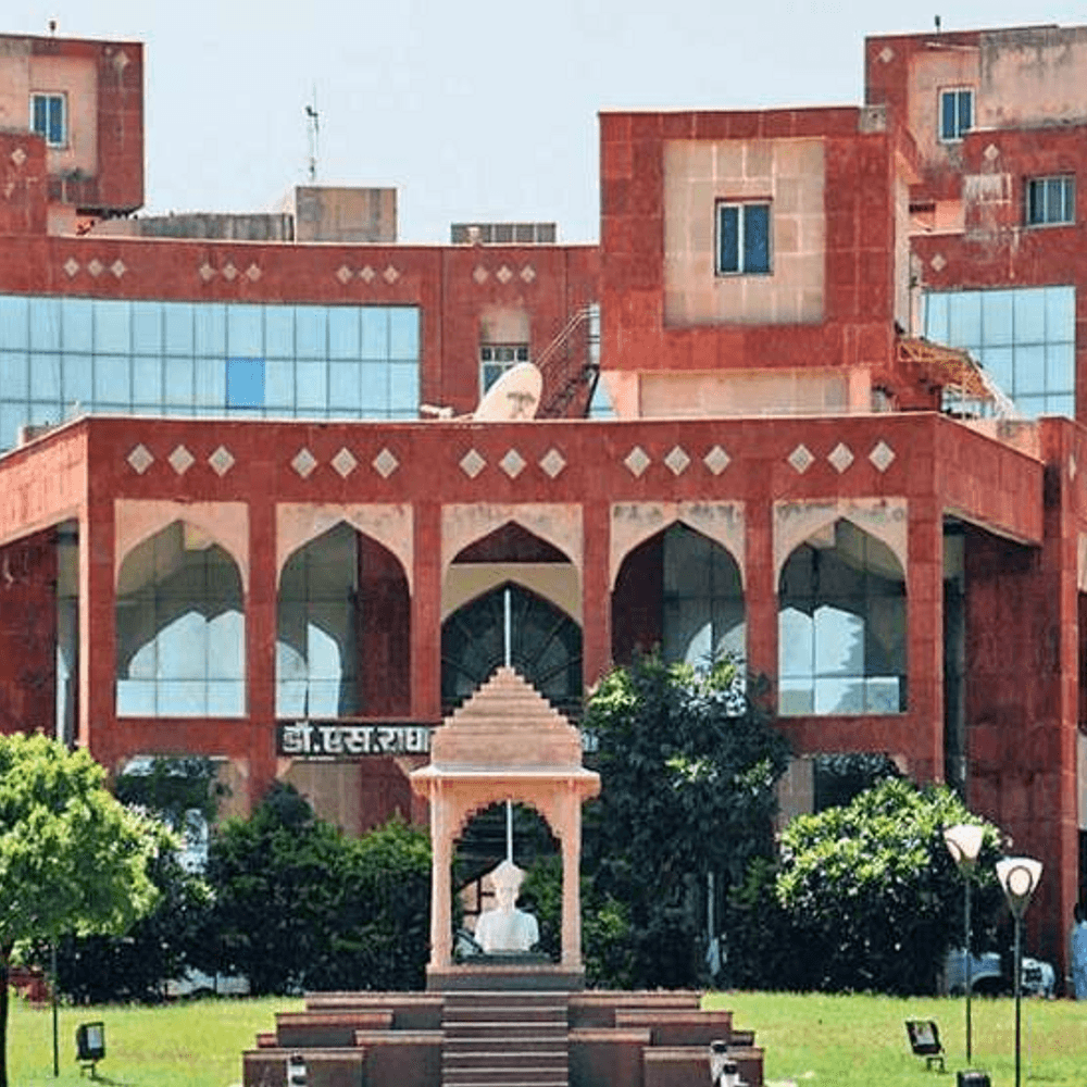 कैबिनेट मंत्री के बेटे का ट्रांसफर कैंसिल:59 की उम्र में हेडमास्टर का 500KM दूर तबादला, बोले-BJP के लिए काम किया, बदले में यह मिला