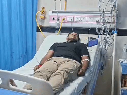 कोटा में युवक की गर्दन पर चाकू से हमला:पार्क में क्रिकेट खेल रहे बच्चों के विवाद में बीच-बचाव करने गया था
