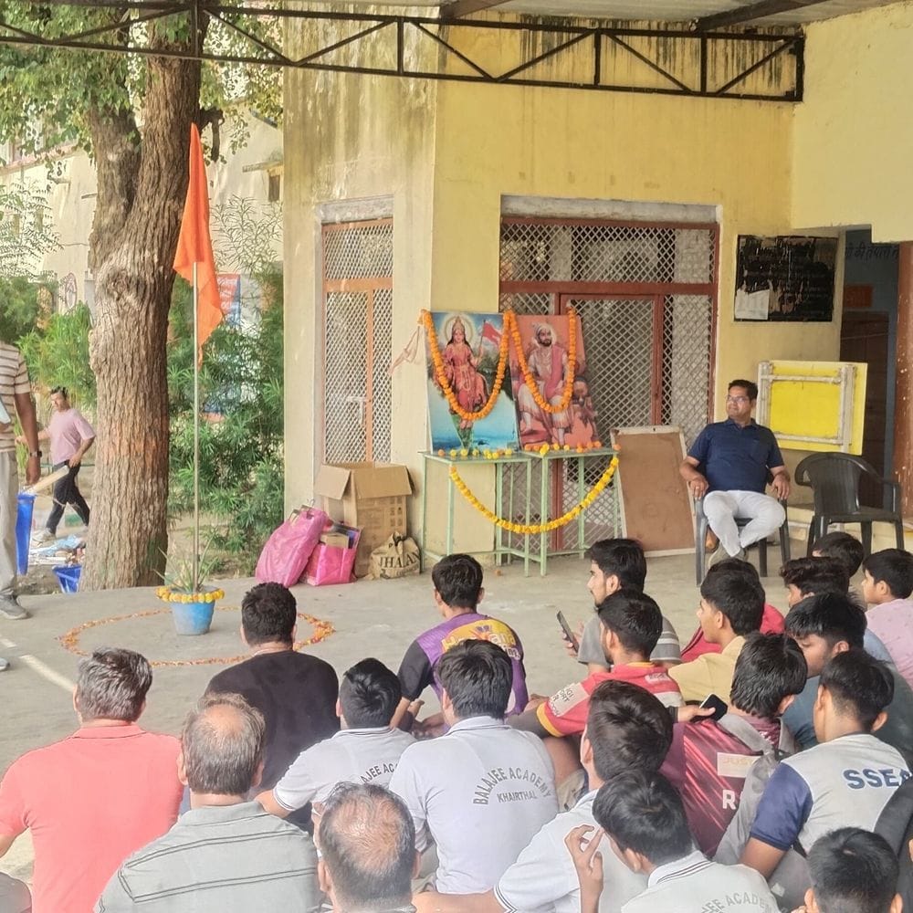 खैरथल में राष्ट्रीय स्वयंसेवक संघ का युवा खेल संगम:27 टीमों ने 5 खेलों में भाग लिया, अनुशासन का दिया संदेश