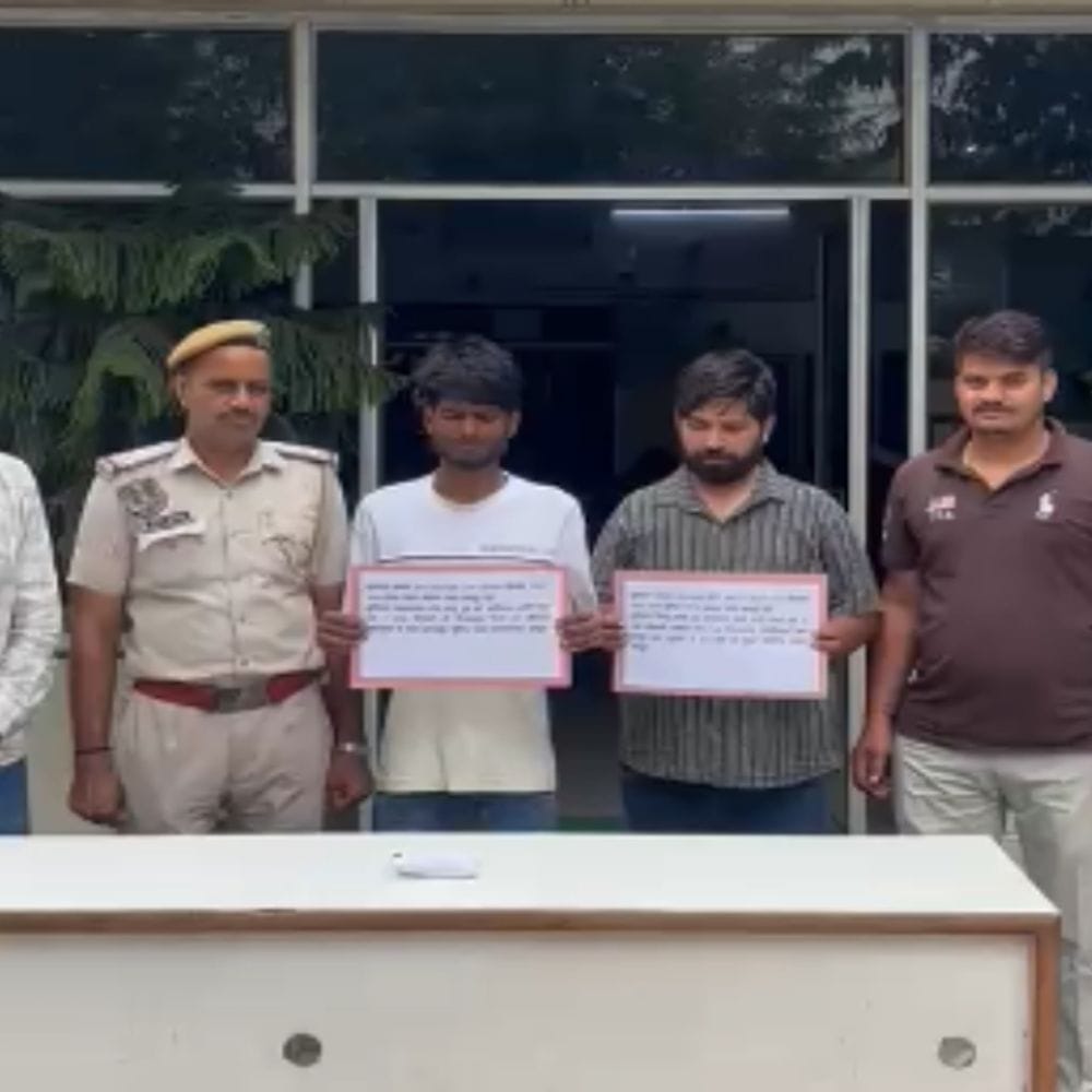चेन स्नेचिंग कर भागे बदमाशों को 30km पीछा कर पकड़ा:पुलिस ने 400 CCTV फुटेज खंगाले, ज्वेलर को आधी कीमत के बेची थी लूटी हुई चेन