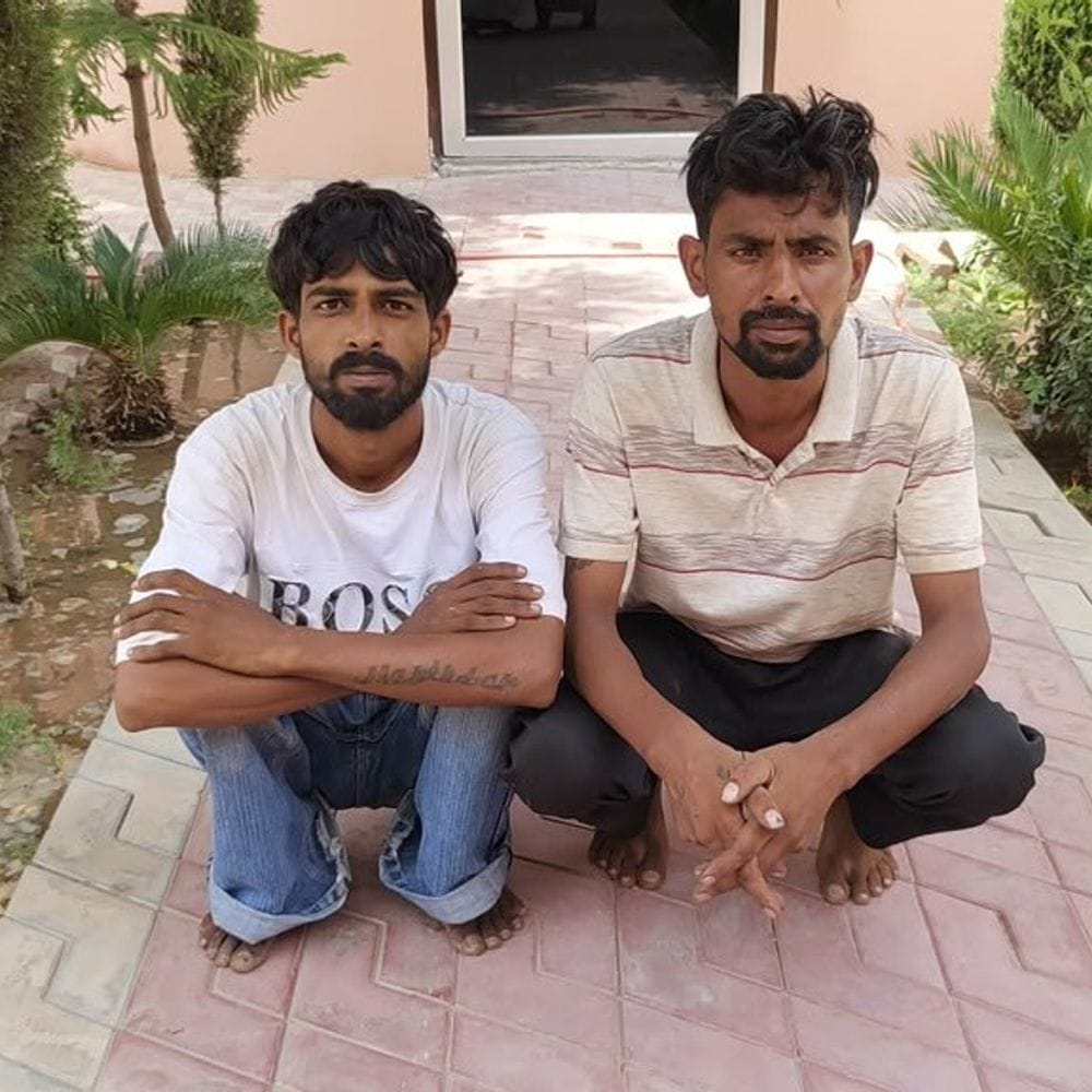 छत के रास्ते घर में घुसकर चुराए 50हजार और डॉक्यूमेंट:CCTV फुटेज के जरिए 2 आरोपियों को दबोचा, 3560 रुपए बरामद
