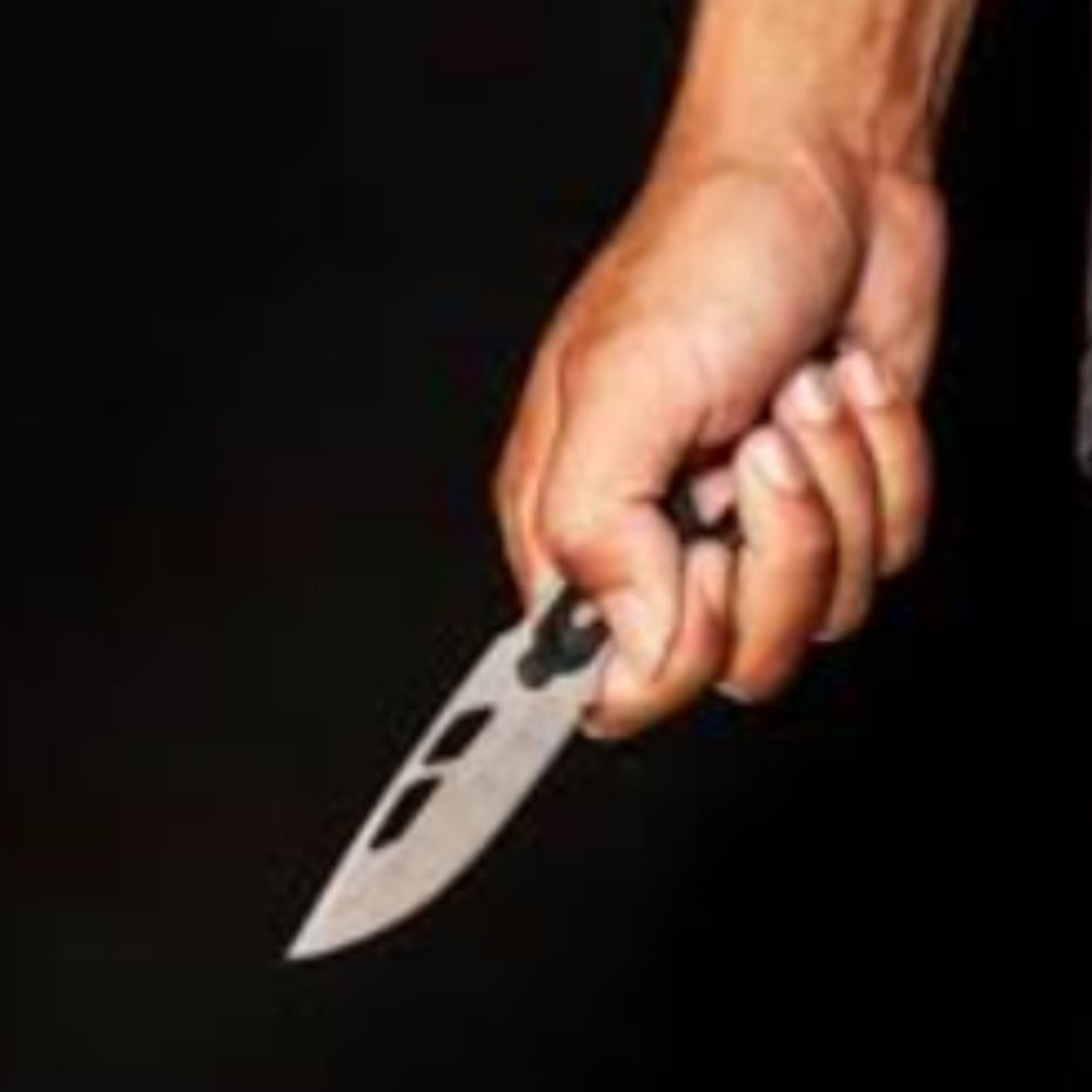 जयपुर में झगड़े में नाबालिग के पेट में घोंपा चाकू:बाइक साइड की बात पर हुआ झगड़ा, लहूलुहान होकर गिरने पर भागा हमलावर