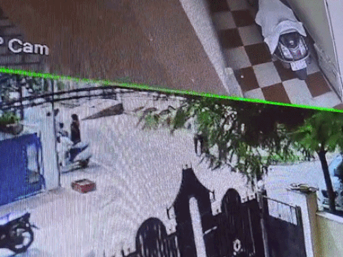जयपुर में दिनदहाड़े महिला को हिप्नोटाइज कर लूटे गहने:बच्चे को स्कूल से लेने जा रही थी, 2 बदमाशों ने एड्रेस पूछने के बहाने रोका