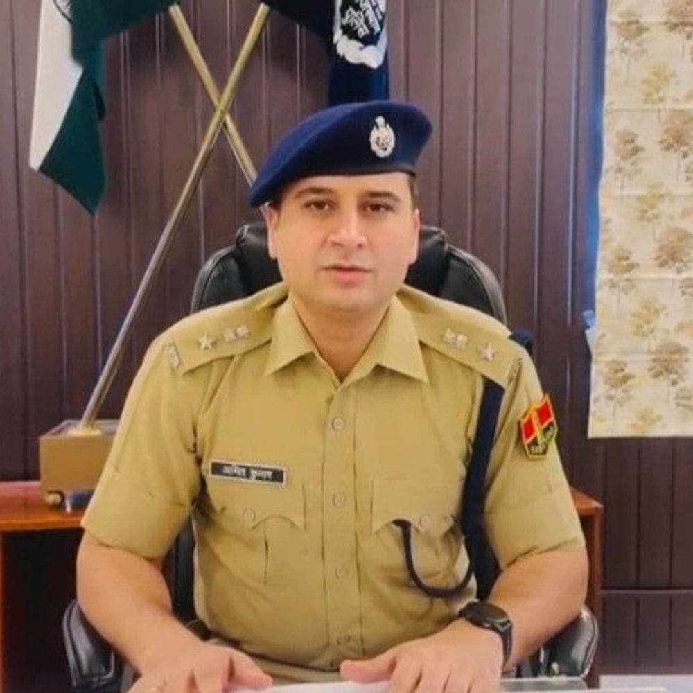 झालावाड़ पुलिस 282 पुलिसकर्मियों के तबादले:250 कांस्टेबल, 18 हेड कांस्टेबल और 14 ASI के तबादले; SP ने दिए आदेश