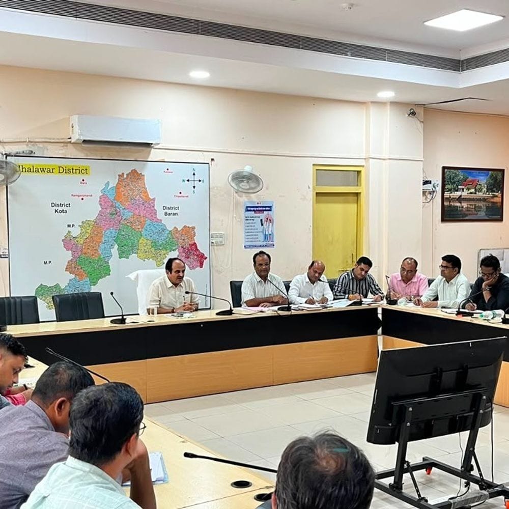 झालावाड़ में स्वास्थ्य सेवाओं पर फोकस:लाडो योजना का शत-प्रतिशत भुगतान, मातृ-शिशु स्वास्थ्य, HPV टीकाकरण तेज करने के निर्देश
