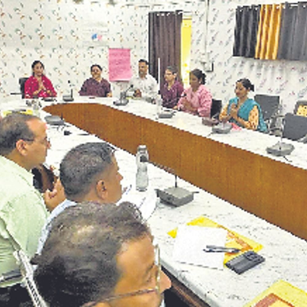 डाइट में चल रहे तीन दिवसीय प्रशिक्षण का समापन