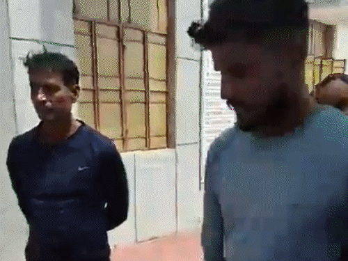 परिवार ने पिंडदान कर दिया, पत्नी विधवा बनकर रहने लगी:12 साल बाद भरतपुर में सामने देख परिजन फफक पड़े, पत्नी-बेटे ने पैर छूकर आशीर्वाद लिया