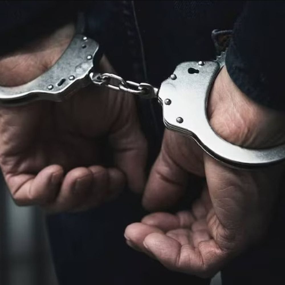पहचान छिपाकर रह रहे पॉक्सो के आरोपी को किया गिरफ्तार:पुलिस ने 15 हजार का रखा था इनाम, अलग-अलग जगह काटी फरारी