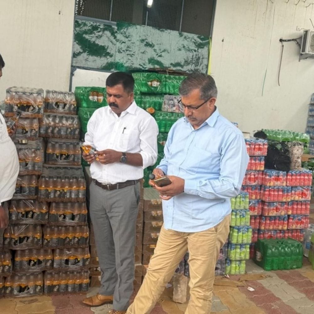 पाली में कथित एनर्जी ड्रिंक की 21800 बोतलें जब्त:खाद्य सुरक्षा विभाग की बड़ी कारवाई; 6 सैंपल जांच के लिए लैब भेजे