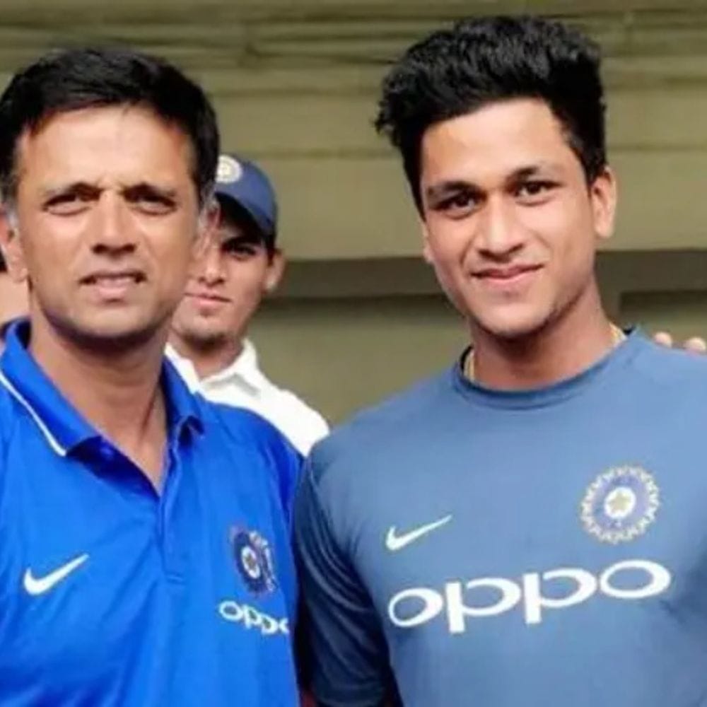 पूर्व भारतीय क्रिकेटर मनजोत कालरा श्रीलंका में गिरफ्तार:खिलाड़ी को रिश्वत देने का आरोप, 2018 अंडर-19 फाइनल में शतक लगाया था