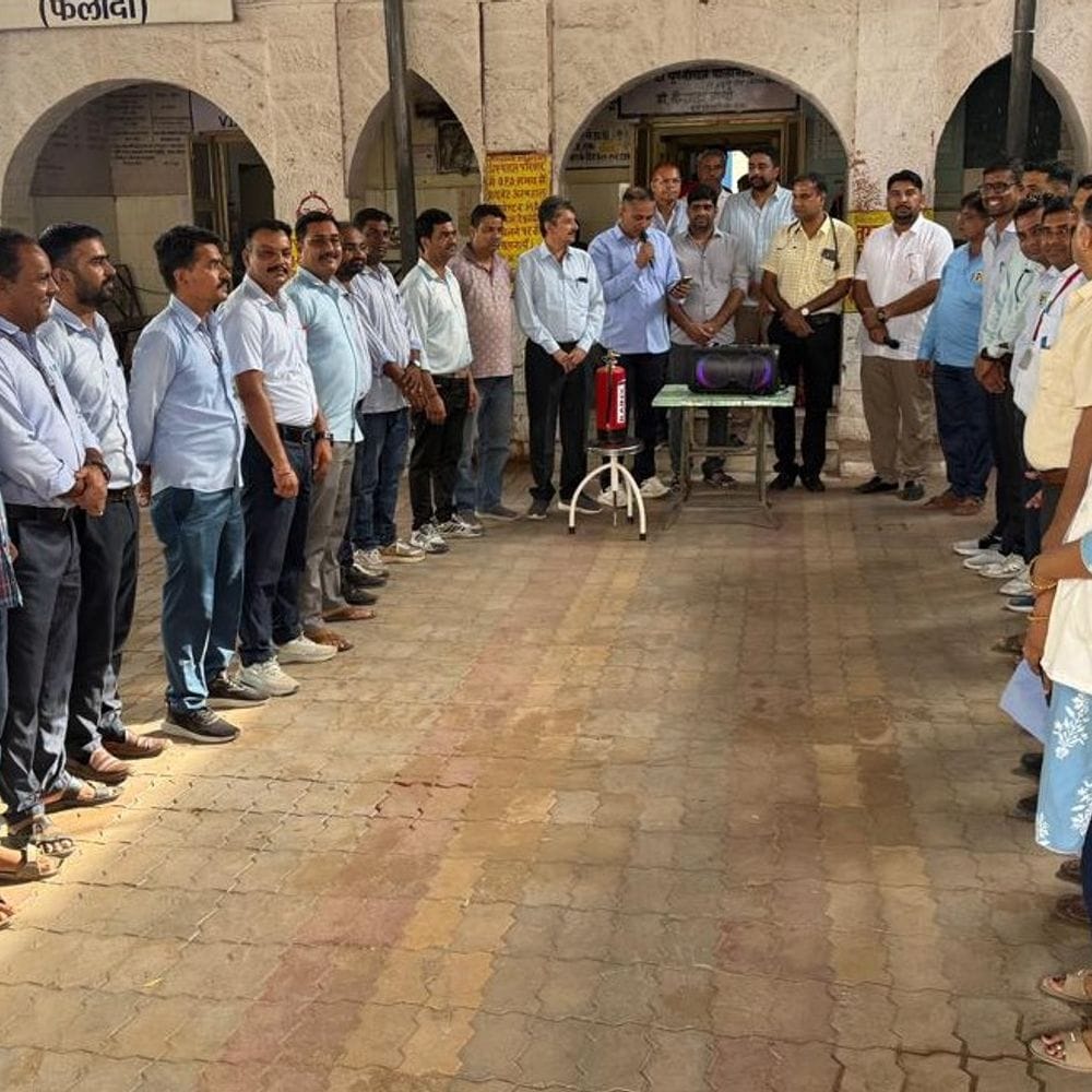 फलोदी जिला अस्पताल में अंगदान की शपथ ली:स्वास्थ्यकर्मियों ने जागरूकता फैलाने का संकल्प लिया, कहा-कई लोगों को मिल सकता है नया जीवन