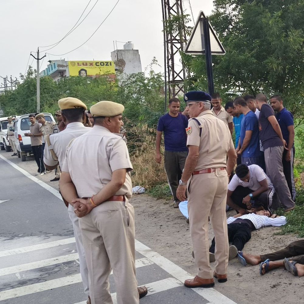 बस में आग लगने की घटना पर मॉक ड्रिल:बचाव कार्यों का अभ्यास किया, कलेक्टर-एसपी ने लिया जायजा