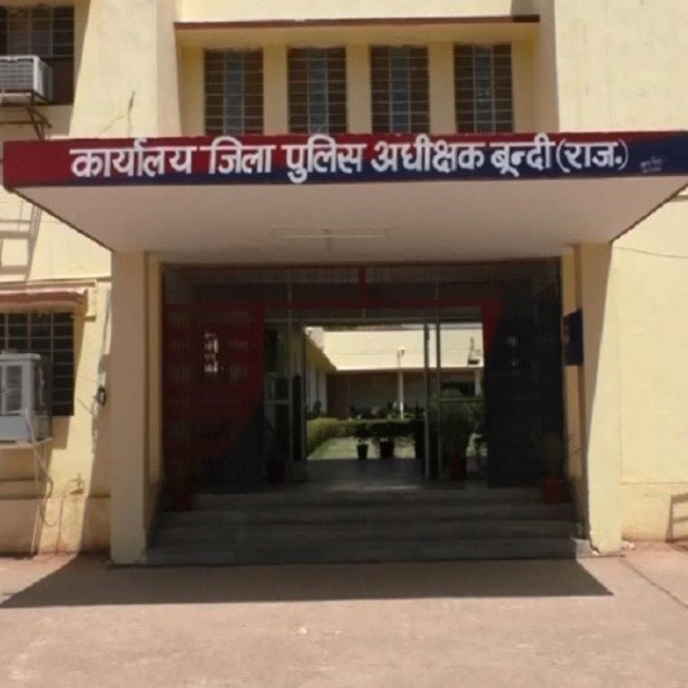 बूंदी पुलिस में 18 निरीक्षक-उपनिरीक्षक के तबादले:कानून-व्यवस्था को धार देने की तैयारी, तालेड़ा-हिंडोली समेत कई थानों की बदली कमान
