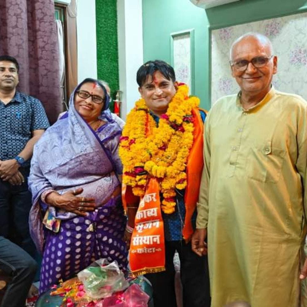 बेटे का जन्मदिन-मनाने जा रहे दंपती को ट्रक ने कुचला:माता-पिता का इंतजार करते रहे परिजन, खुशियां मातम में बदली