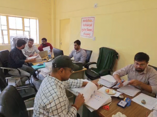 बॉर्डर के 4 जिलों में संदिग्ध जमीन सौदों की जांच:अमित शाह के निर्देश के बाद आयकर विभाग की कार्रवाई, जानें- क्यों पड़ी जरूरत
