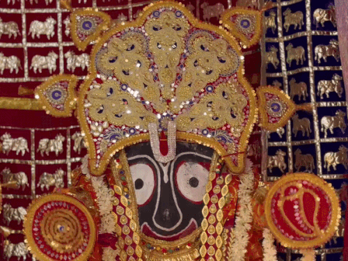भगवान जगन्नाथ के लिए नाथद्वारा से मंगवाए मुकुट और ड्रेस:श्रीनाथजी जैसा होगा शृंगार, पुरी से आया चावल-भात का प्रसाद और ध्वजा