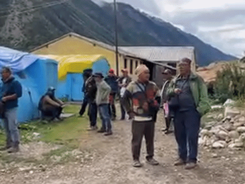 भारत-चीन व्यापार- नेपाल को मंजूरी, भारतीय इंतजार में:गुंजी में 3 हजार क्विंटल गुड़-मिश्री पर सीलन का खतरा; व्यापारी धारचूला लौटे