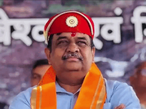 मंत्री के नाम से फर्जी अकाउंट बना:मंत्री ने खुद के असली अकाउंट पर पोस्ट डालकर आमजन काे सावधान रहने को कहा