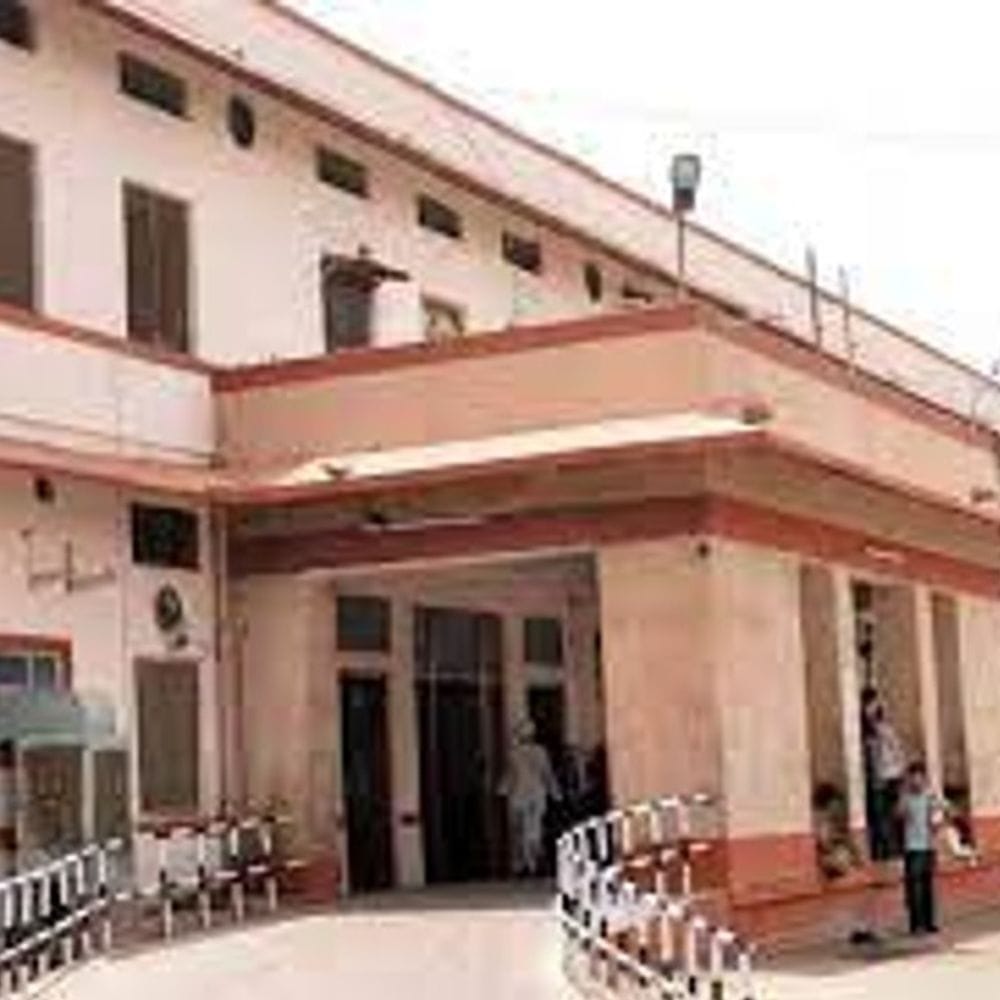 मंत्री ने मेडिकल-कॉलेज प्रिंसिपल और सुपरिटेंडेंट को कल जयपुर बुलाया:प्रसूताओं की मौत पर लेंगे जानकारी, एसओपी की पालना पर होगी चर्चा
