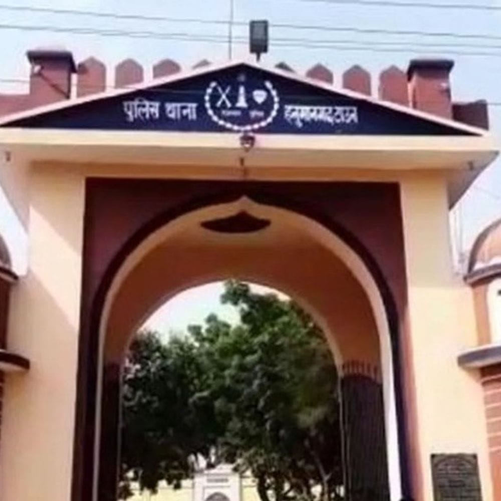 महिला से गहने लूटने का आरोपी युवक गिरफ्तार:सीसीटीवी फुटेज के आधार पर पकड़ा गया, सोने की बाली भी बरामद