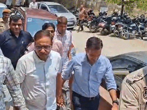 महेश जोशी-संजय बड़ाया के खिलाफ ACB ने पेश किया चालान:20 हजार करोड़ रुपए के JJM घोटाले में 3 हजार पेज का आरोप पत्र कोर्ट में दाखिल