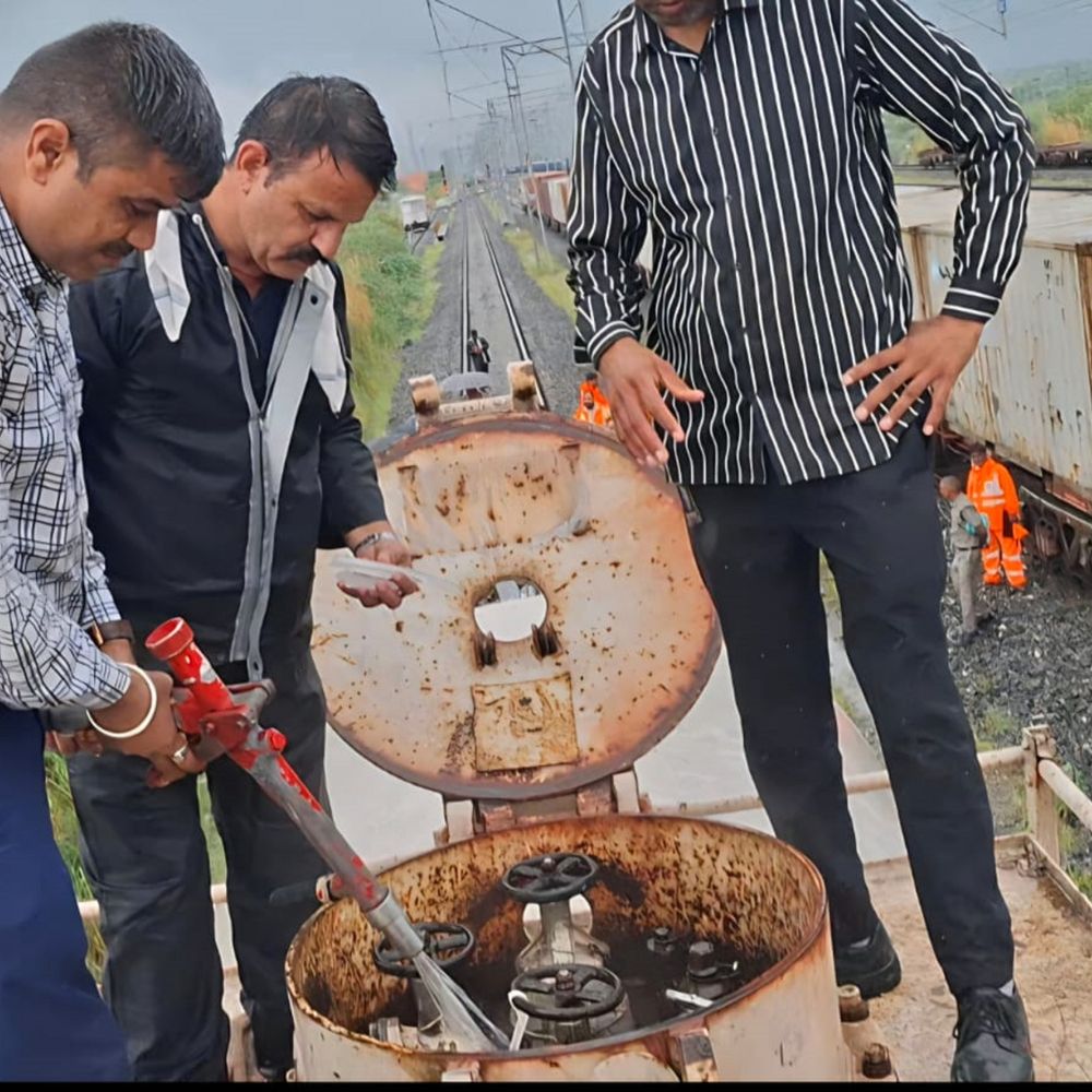 मालगाड़ी के वैगन में गैस रिसाव, ढाई घंटे बाद रुका, फिर ट्रेन रवाना