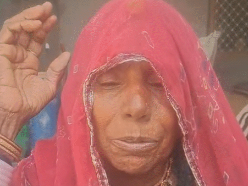 'मालूम होता बेटे-बहू की लाश आएगी तो जाने नहीं देती':मां बोलीं- बहू की सेवा भी मैं कर दूंगी, नहीं माना; अगले दिन मौत की खबर आई