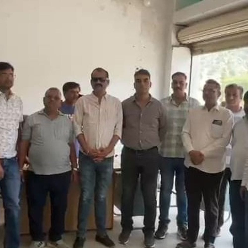 राजसमंद के ट्रांसपोटर्स भी कल हड़ताल में होंगे शामिल:चक्का जाम को समर्थन दिया, ट्रक- ट्रेलर्स भी नहीं चलेंगे; कलेक्ट्रेट पर करेंगे प्रदर्शन