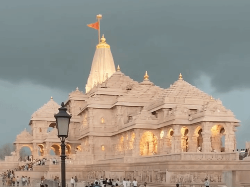 राममंदिर चढ़ावा चोरी- सुप्रीम कोर्ट में 13 जुलाई को सुनवाई:दान गिनने वाले 23 कर्मचारियों का इस्तीफा, चढ़ावे में ₹10-20 के नोट बढ़े, 500 के घटे